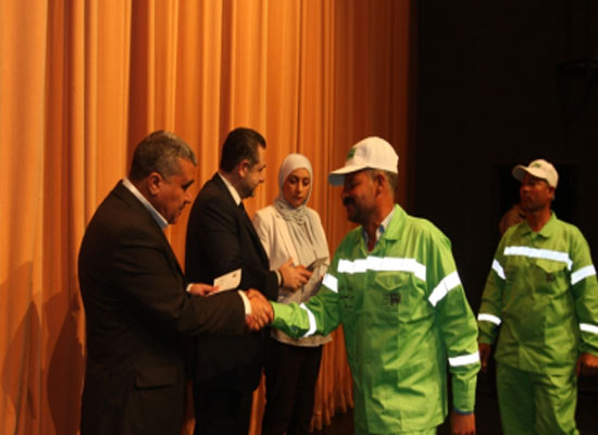 الامانة تكرم 100 عامل وطن في احتفال بمناسبة عيد العمال