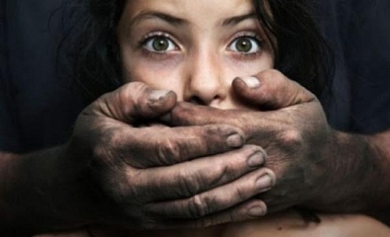 للهروب مع عشيقها مصرية تدعي اختطافها للهروب مع عشيقها مصرية تدعي اختطافها