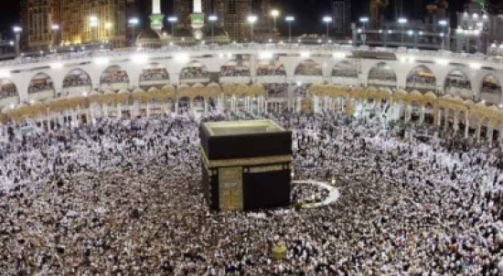 هجوم بسكين على رجال أمن داخل المسجد الحرام