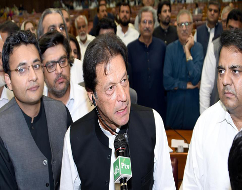رسمياً.. عمران خان يتولى رئاسة حكومة باكستان رسمياً.. عمران خان يتولى رئاسة حكومة باكستان