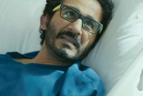 لهذا السبب طلبَ الأطباء من الفنان أحمد حلمي عدم العودة للتمثيل