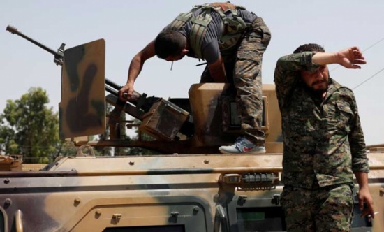 قوات سوريا الديموقراطية تسيطر على حي جديد في جنوب مدينة الرقة