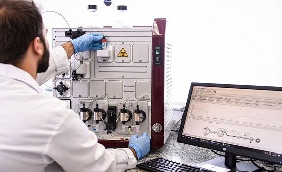 NY: هكذا دفعت بريطانيا للصين 20 مليونا مقابل فحوصات لا تعمل