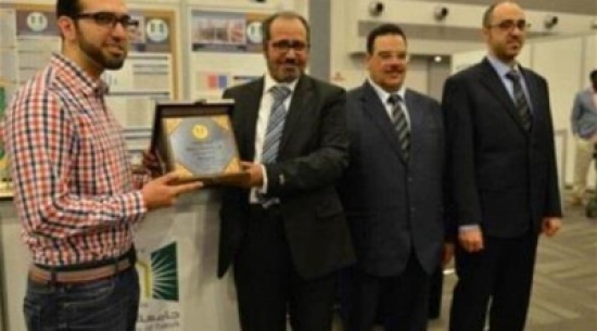 سعودي يتوصل لعلاج جديد للسرطان