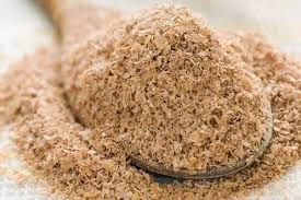 اصحاب مواشي يحتجون على نقص مخصصات مادة النخالة في مأدبا