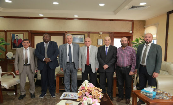وفد من اتحاد المهندسين العرب يزور جامعة الزرقاء