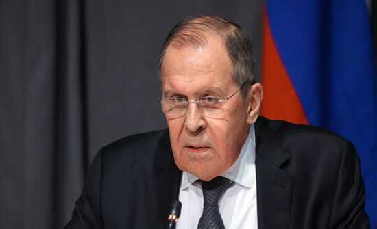 لافروف يؤكد لنظيرته الألمانية ضرورة تقديم ضمانات قانونية لروسيا بعدم توسع الناتو شرقا