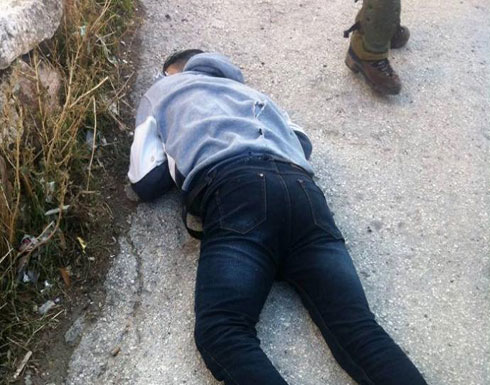 بالصور: استشهاد فلسطيني بدعوى محاولته طعن جندي في الخليل بالصور: استشهاد فلسطيني بدعوى محاولته طعن جندي في الخليل