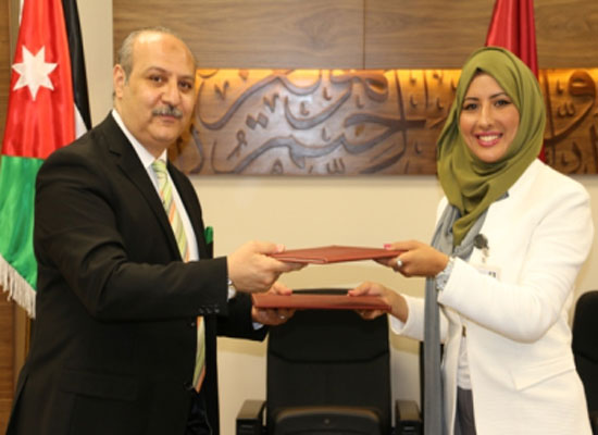 مذكرة تفاهم بين" الشرق الاوسط " وشركة قوانين الإدارة لحلول الأعمال مذكرة تفاهم بين" الشرق الاوسط " وشركة قوانين الإدارة لحلول الأعمال