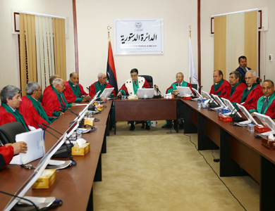 المحكمة العليا الليبية تعتبر انتخاب معيتيق رئيسا للوزراء غير دستوري المحكمة العليا الليبية تعتبر انتخاب معيتيق رئيسا للوزراء غير دستوري