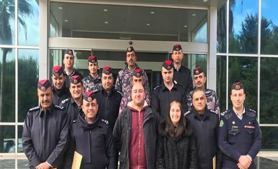 جائزة الحسن للشباب تلتقي ضباط التدريب في مديرية الدفاع المدني