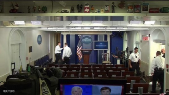 إخلاء قاعة بالبيت الأبيض بعد إنذار بوجود قنبلة