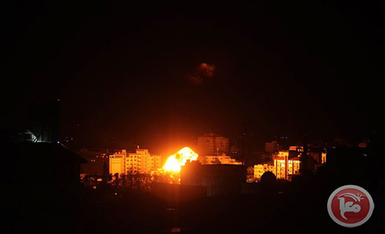 5 اصابات- طائرات الاحتلال تقصف مقر هنية بغزة ..(شاهد )