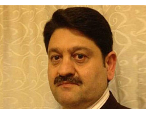 دبلوماسي عراقي يزور إسرائيل ويلتقي أعضاء كنيست ورجال دين