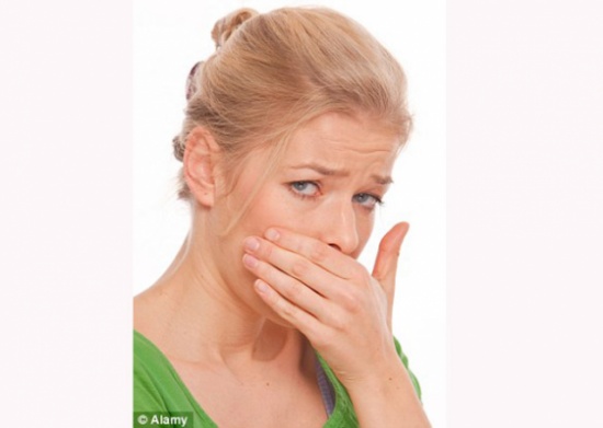 كيف نتخلص من الألم في اللسان إذا احترق أو انخدش ؟