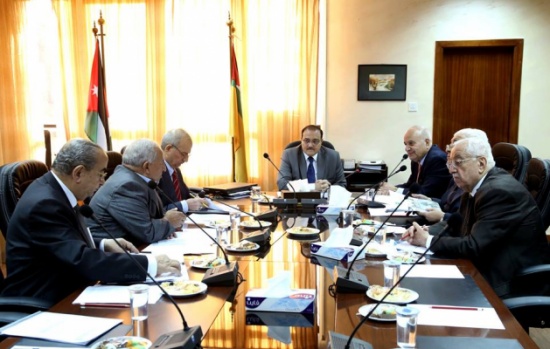 وزير التعليم العالي يلتقي رؤساء مجالس أمناء الجامعات الرسمية