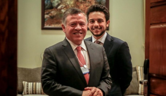 الملك وولي العهد يتلقيان التهاني بمناسبة شهر رمضان المبارك