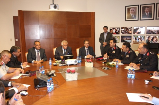 بلتاجي يترأس إجتماعا لبحث سبل تحسين الواقع المروري في العاصمة