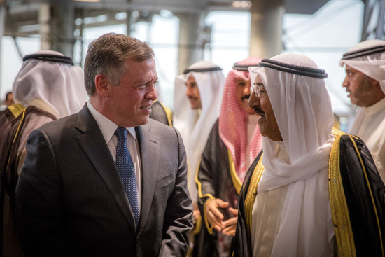 امير الكويت يقرر دعم الأردن مالياً