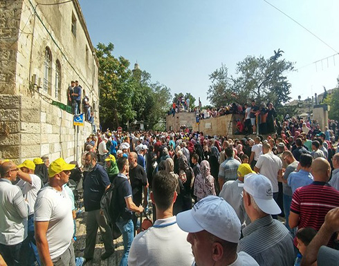 الأقصى مفتوح والاحتلال يواصل التفتيش على بواباته (شاهد)