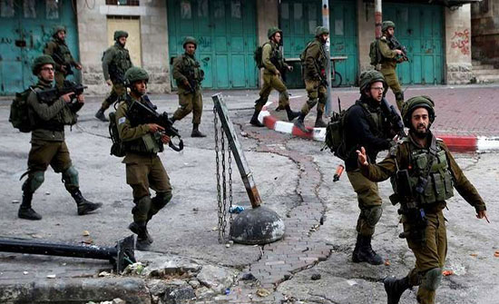 إصابة وزير فلسطيني برصاصة مطاطية بالأذن