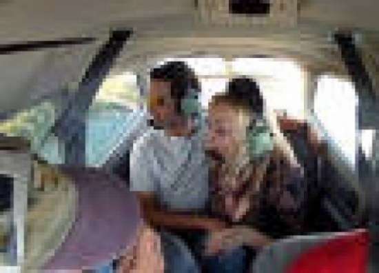 نظرت إلى الأسفل فتغيّرت حياتها..  تعرفوا على المفاجأة!