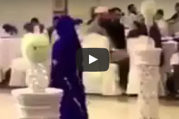 بالفيديو.. شاهد كيف احتفلت أسرة سعودية بطفلة حفظت القرآن الكريم بالفيديو.. شاهد كيف احتفلت أسرة سعودية بطفلة حفظت القرآن الكريم