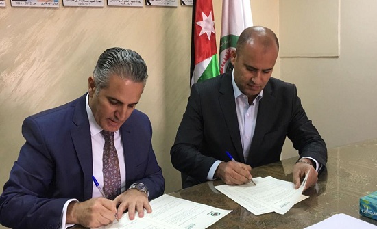 مذكرة تفاهم بين نقابة الالبسة والاتحاد العربي للمعارض