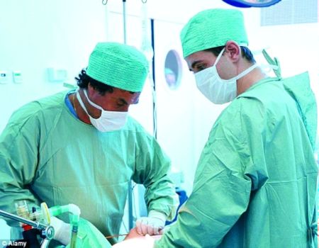 تقنية جديدة تعالج سرطان القولون تقنية جديدة تعالج سرطان القولون