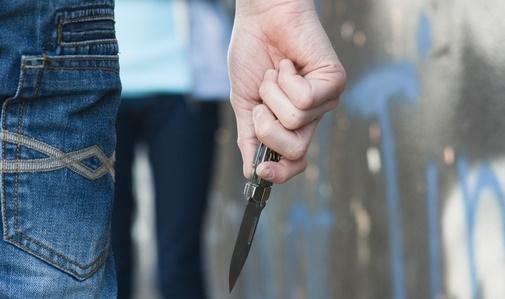 طعن عشريني إثر مشاجرة بحفل زفاف في اربد