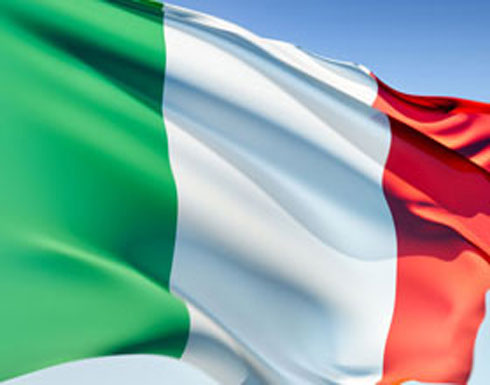 إيطاليا : ترحيل 380 مهاجراً سورياً غير شرعي