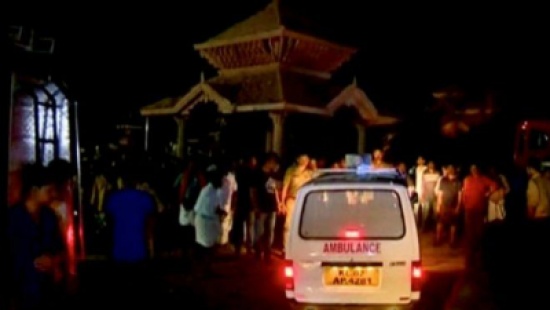 84 قتيلا في احتراق معبد بالهند (صور)