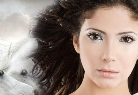 منى زكي: فرحتي بـ "أسوار القمر" كانت ناقصة