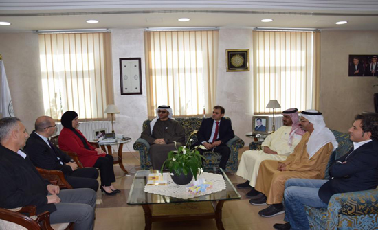 مبادرة اماراتية لسداد الديون عن 1700 غارمة مبادرة اماراتية لسداد الديون عن 1700 غارمة