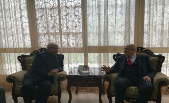 بحث التعاون المشترك بين "الشرق الأوسط" والملحقية الثقافية الفلسطينية بحث التعاون المشترك بين "الشرق الأوسط" والملحقية الثقافية الفلسطينية