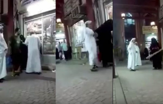 خمسيني منفعل يضرب سيدة