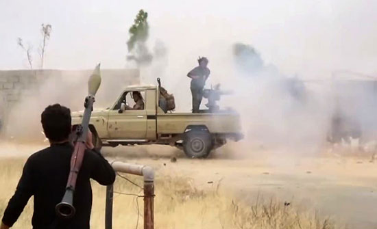 ليبيا..الجيش يتقدم نحو طرابلس على جميع المحاور ليبيا..الجيش يتقدم نحو طرابلس على جميع المحاور