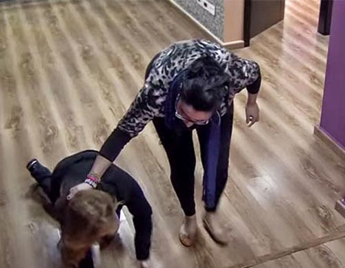 بالفيديو: عراك عنيف بين طالبتيّ ستار أكاديمي