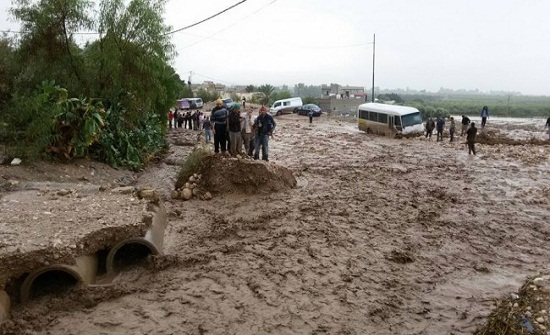 فرق الطوارئ تتوزع على مناطق بلديات الاغوار الشمالية فرق الطوارئ تتوزع على مناطق بلديات الاغوار الشمالية