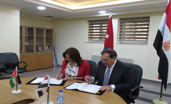 الاردن ومصر يوقعان مذكرة تفاهم لتعزيز التعاون في مجال الطاقة الاردن ومصر يوقعان مذكرة تفاهم لتعزيز التعاون في مجال الطاقة