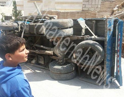 بالصور: انقلاب سيارة نقل " اسطوانات غاز " في العاصمة عمان بالصور: انقلاب سيارة نقل " اسطوانات غاز " في العاصمة عمان