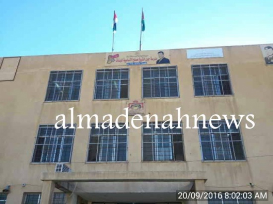 جرش : صعود " 27 درجة " في مدرسة بجرش من أجل التصويت