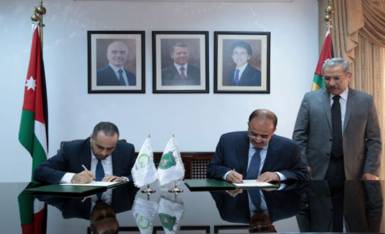 "الأردنية" ومنظمة "كويست سكوب للتنمية الاجتماعية" توقعان مذكرة تفاهم "الأردنية" ومنظمة "كويست سكوب للتنمية الاجتماعية" توقعان مذكرة تفاهم