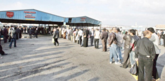 اعتصام لسائقي باصات الزرقاء .. والهيئة ترد