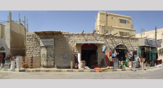حركة تجارية نشطة بمعان مع حلول موسم العيد حركة تجارية نشطة بمعان مع حلول موسم العيد