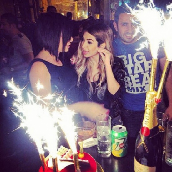 بالصور .. نايا تحتفل بعيد ميلادها في أجواء صاخبة بالصور .. نايا تحتفل بعيد ميلادها في أجواء صاخبة