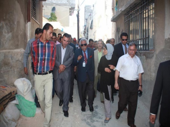 الأمانة تشدد على أصحاب المحال التجارية في شارع اليرموك للإلتزام بالنظافة وحماية البيئة