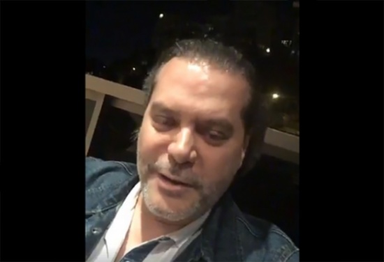 بالفيديو: هاني العمري يوضح سبب توقيفه في مطار بيروت بالفيديو: هاني العمري يوضح سبب توقيفه في مطار بيروت