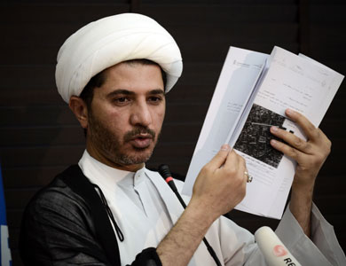 حزب الله يدين اعتقال البحرين لأمين عام حركة الوفاق المعارضة