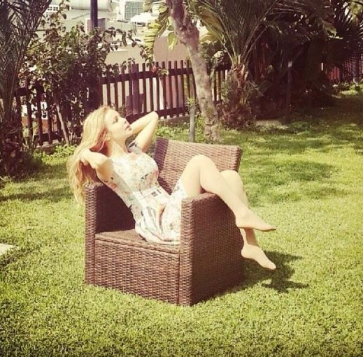 بالصور: رولا سعد تستمتع بشمس لبنان وتستعد لإستقبال الصيف